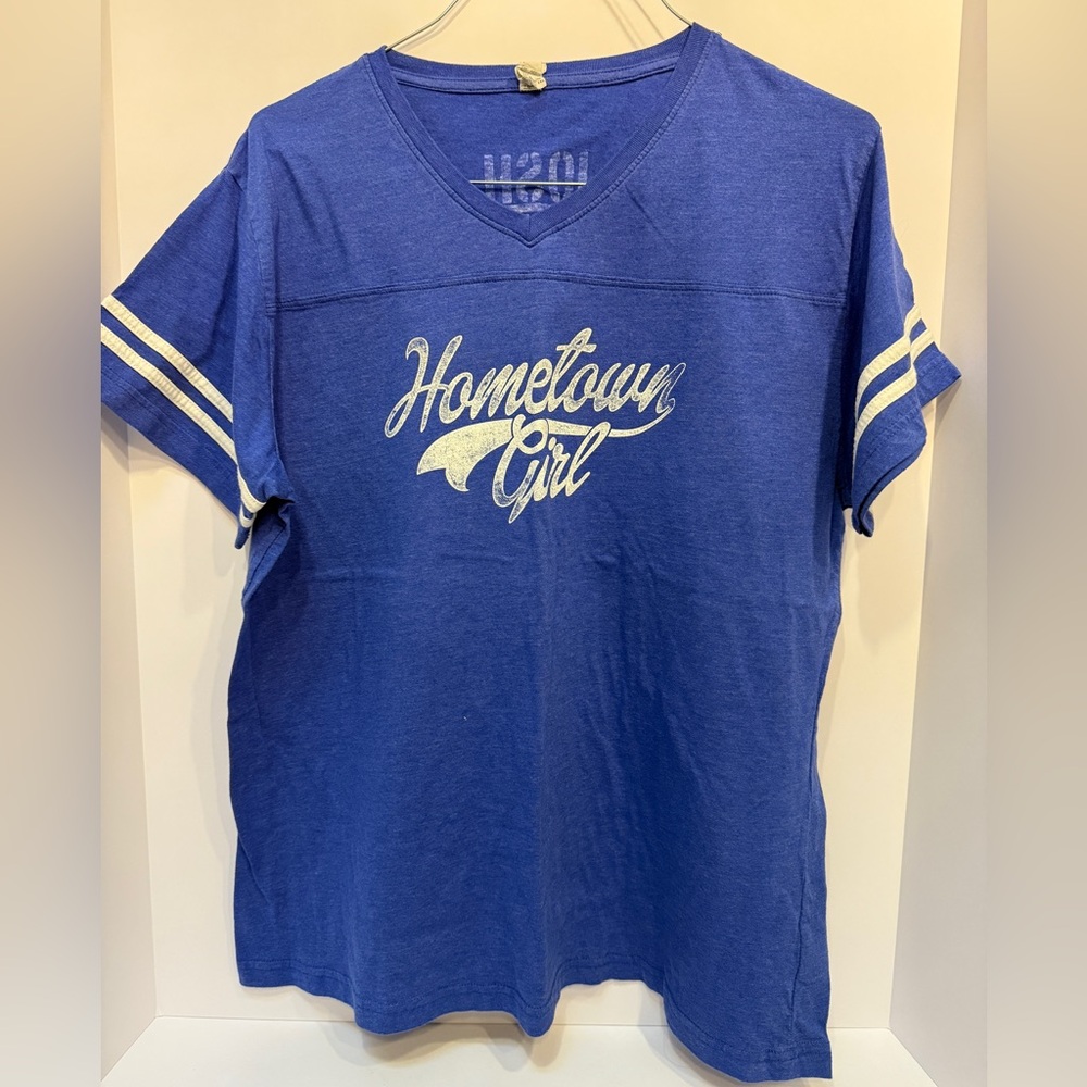 NWOT Josh Turner Hometown Girl T-Shirt